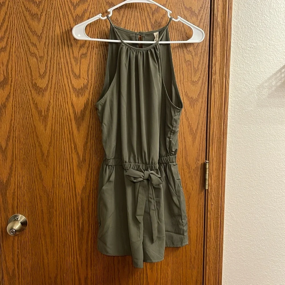 Romper! - Picture 1 of 2